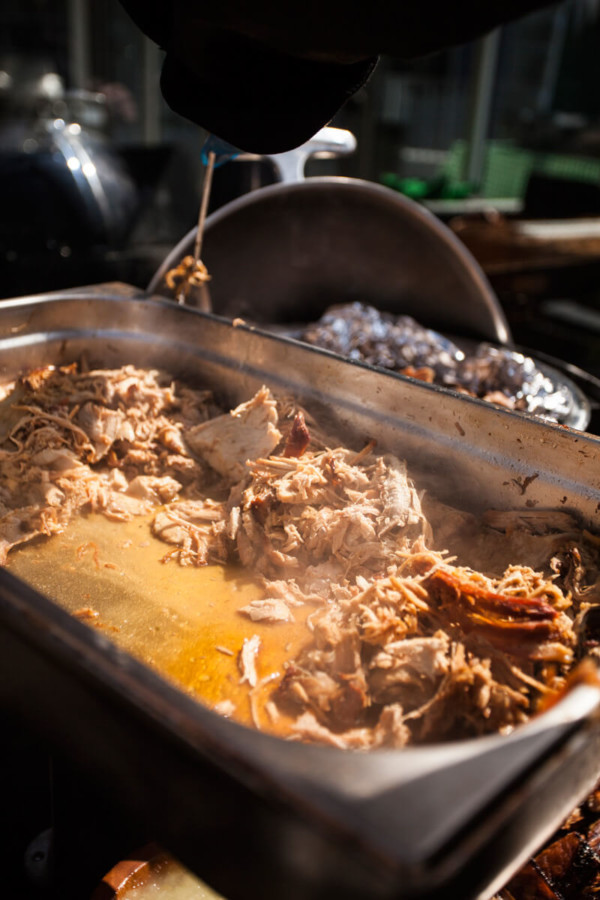 Hog roast catering & hire Basingstoke weddings, BBQs & parties